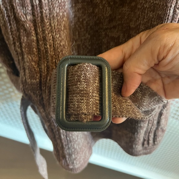 Vintage Berne Belted Virgin Wool Knit Sweater Size M/L in Chestnut Brown - Picture 8 of 12